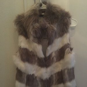 NWT Faux Fur Vest White House Black Market